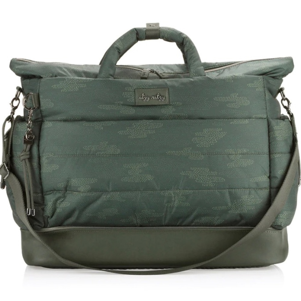 Itzy Ritzy weekend traveler bag